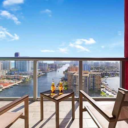 Infinite View With Balcony,Pool Plus Near Beach Plaja Hallandale Exterior foto