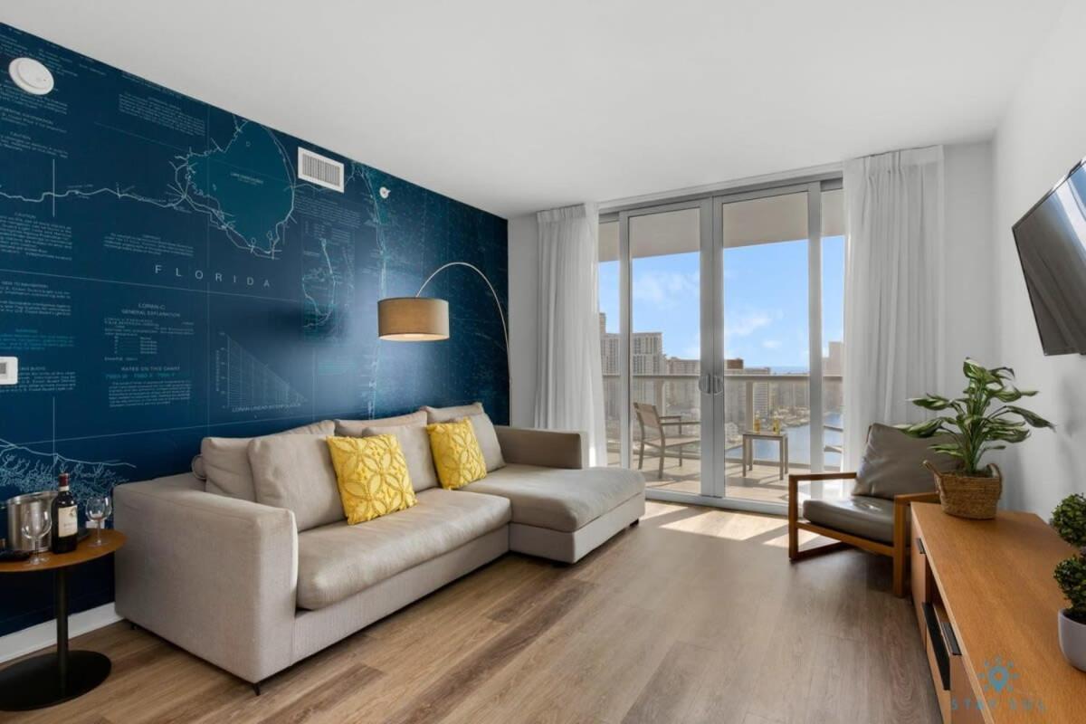 Infinite View With Balcony,Pool Plus Near Beach Plaja Hallandale Exterior foto