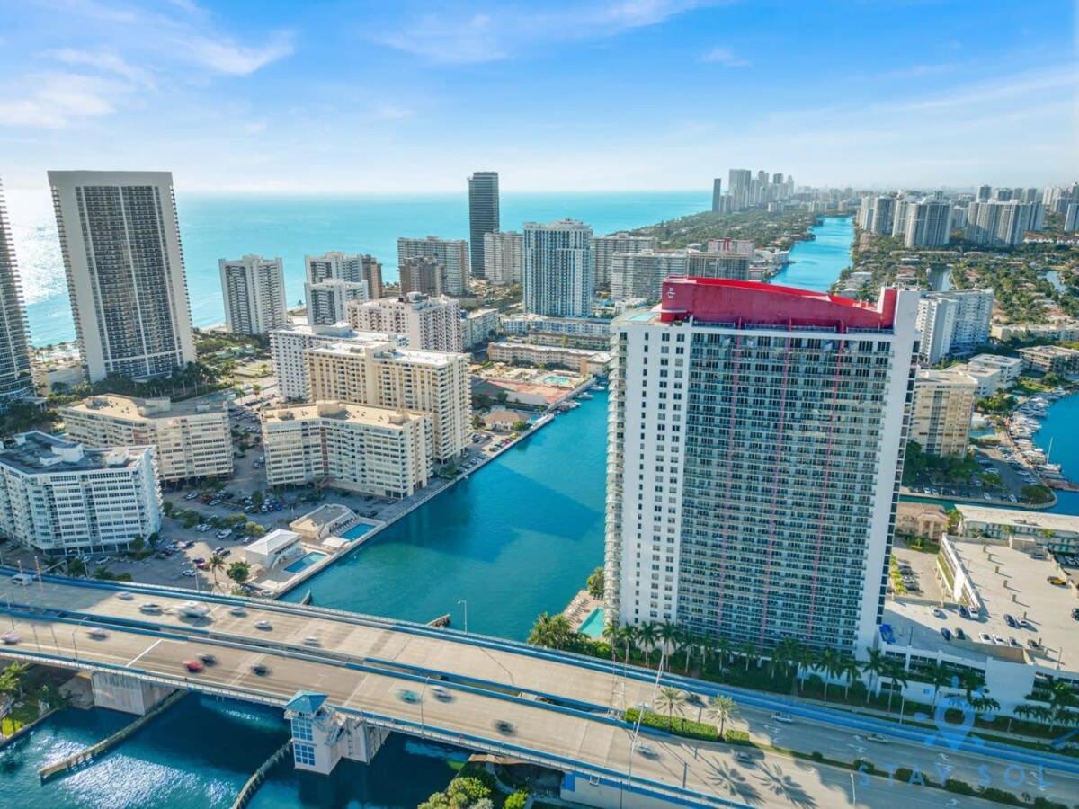 Infinite View With Balcony,Pool Plus Near Beach Plaja Hallandale Exterior foto