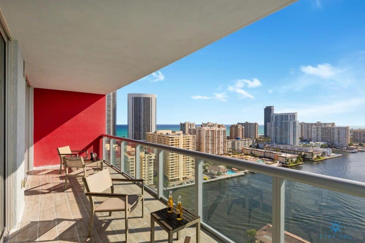 Infinite View With Balcony,Pool Plus Near Beach Plaja Hallandale Exterior foto