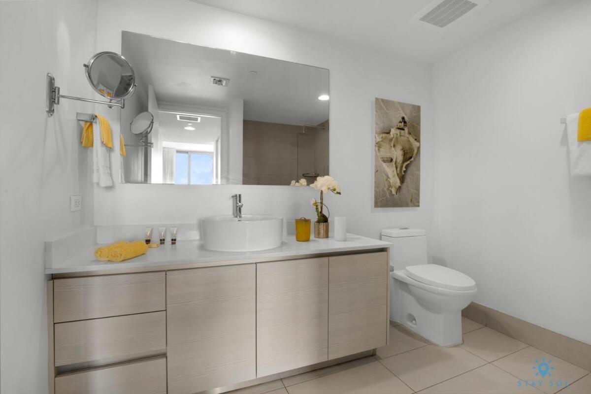 Infinite View With Balcony,Pool Plus Near Beach Plaja Hallandale Exterior foto