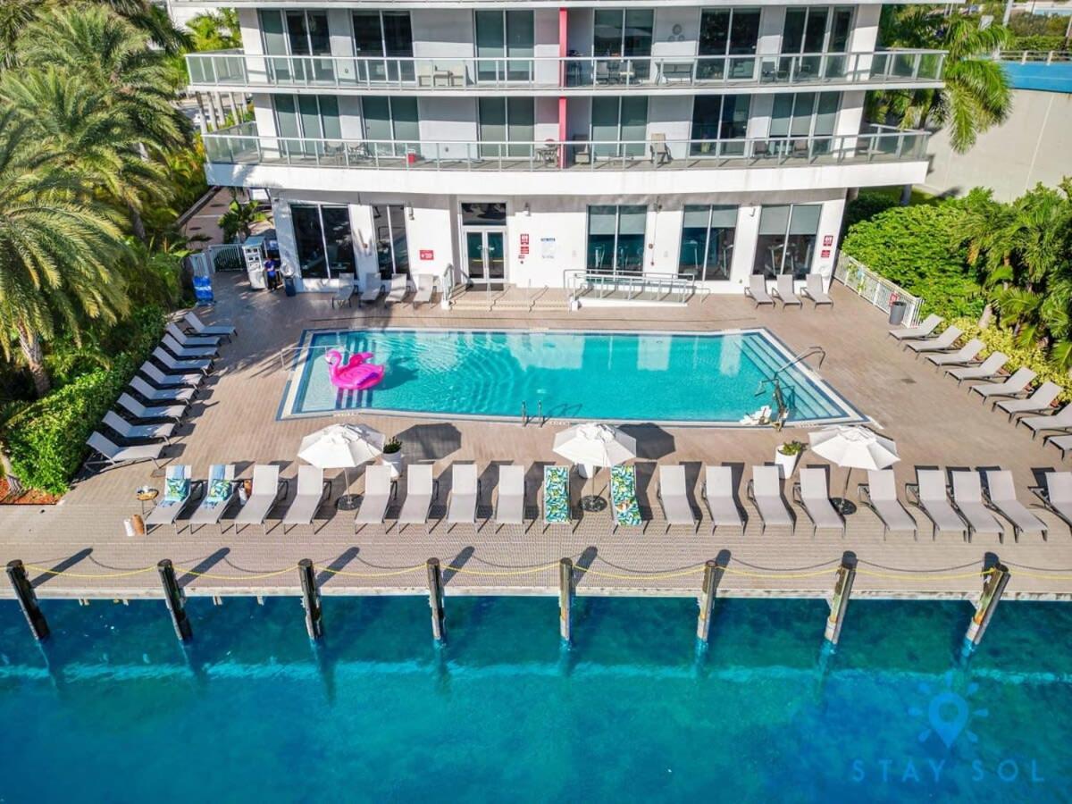 Infinite View With Balcony,Pool Plus Near Beach Plaja Hallandale Exterior foto